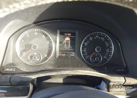 2013 Volkswagen Eos Executive z USA, uszkodzony, nr VIN WVWFW8AH0DV002271